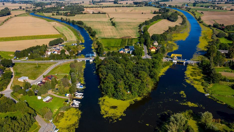 Trasa nr 502 w Rybinie, z obecnymi mostami zwodzonymi