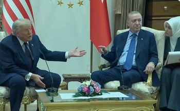 Trump zapowiada zniesienie sankcji CAATSA wobec Turcji