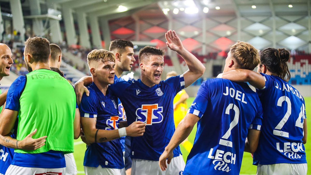 Newspix / PRZEMYSLAW SZYSZKA / CYFRASPORT/NEWSPIX.PL / Na zdjęciu: piłkarze Lecha Poznań