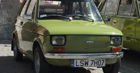 Zlot klasyków i prapremiera Syreny Sport [galeria]