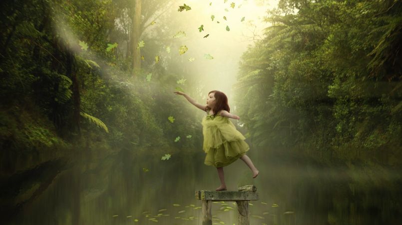 Matka, która fotografuje córkę z jedną ręką 1