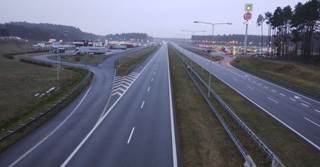 Troska o kierowców czy element kampanii? Ile będą kosztować bezpłatne autostrady?