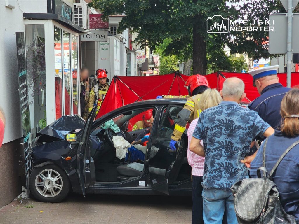 Pruszków: Pomylił pedały. Wbił się w salon kosmetyczny