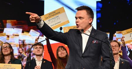Hołownia zainaugurował prekampanię. "Nie mieści mi się w głowie"