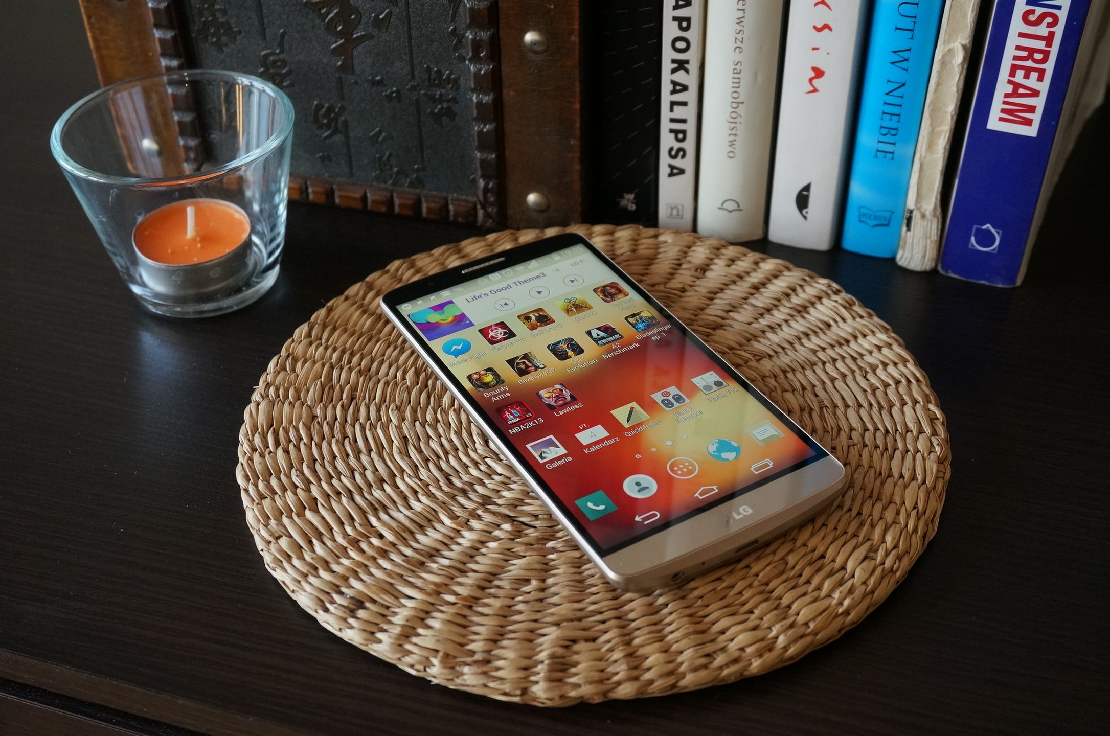 Porównanie: LG G3 vs Xperia Z2 vs Galaxy S5 vs One M8 13
