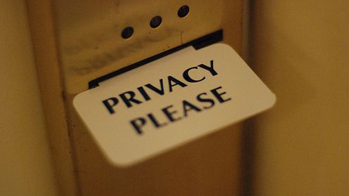 Czekała 16 miesięcy na skasowanie zdjęcia. Tak Facebook "chroni" prywatność 1