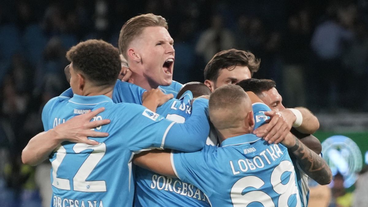 Zdjęcie okładkowe artykułu: PAP/EPA / Cesare Abbate / Mecz Serie A: SSC Napoli - Como 1907