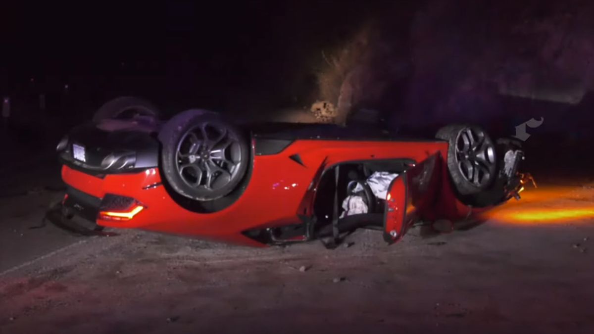 Samochód został prawdopodobnie rozbity przez przyjaciół właściciela.