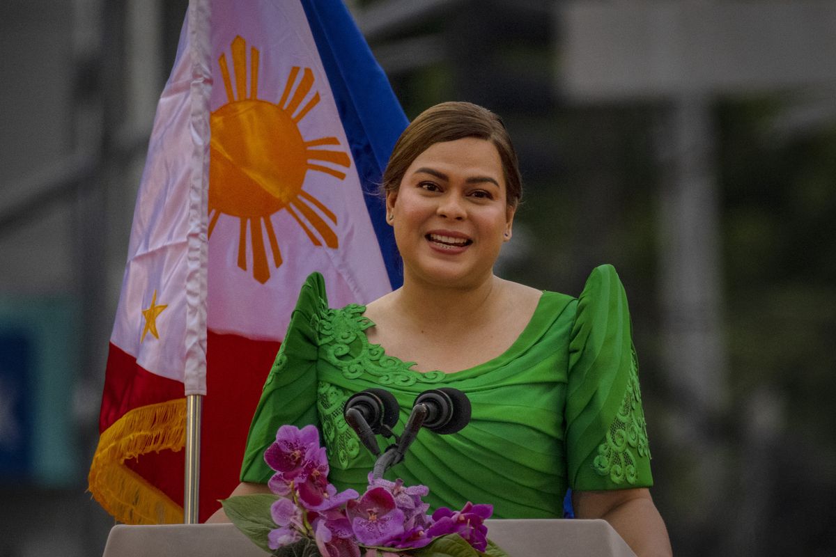 Sara Duterte, zaprzysiężona właśnie nowa wiceprezydent Filipin to córka poprzedniego prezydenta. Podzieli się władzą z Ferdinandem Bongbong Marcosem Juniorem, potomkiem dawnego filipińskiego dyktatora 