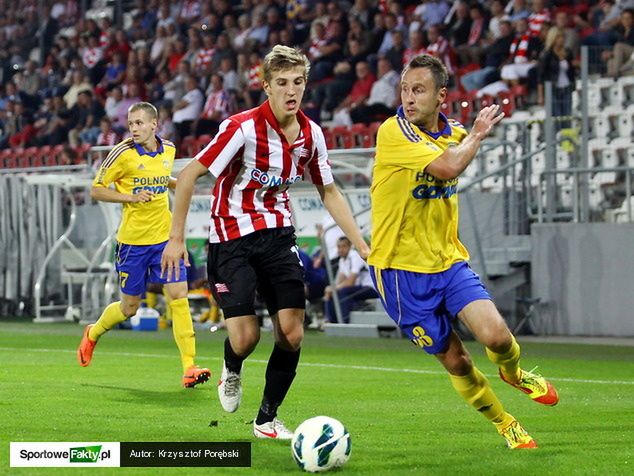 "Jarza" służy radom młodym kolegom z drużyny