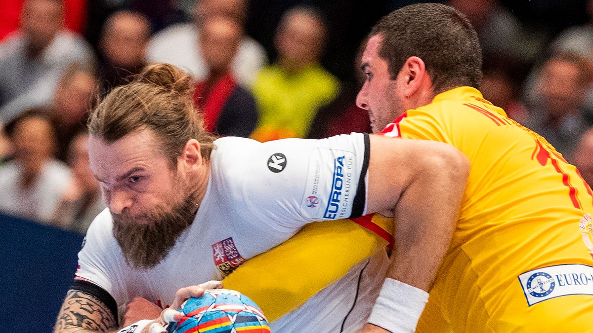 PAP/EPA / VALDRIN XHEMAJ  / Na zdjęciu: Pavel Horak (z lewej)