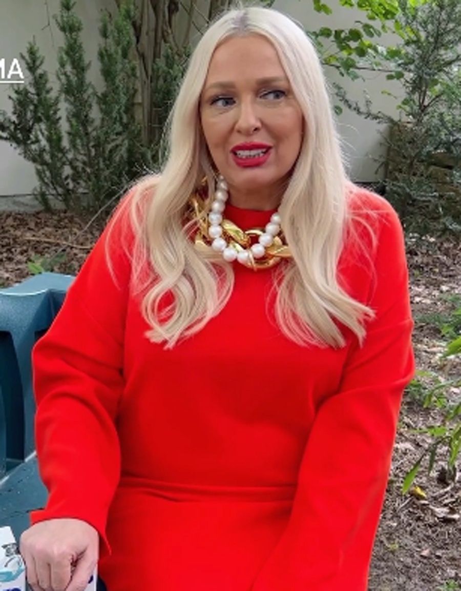 Katarzyna Nosowska parodiuje Caroline Derpienski