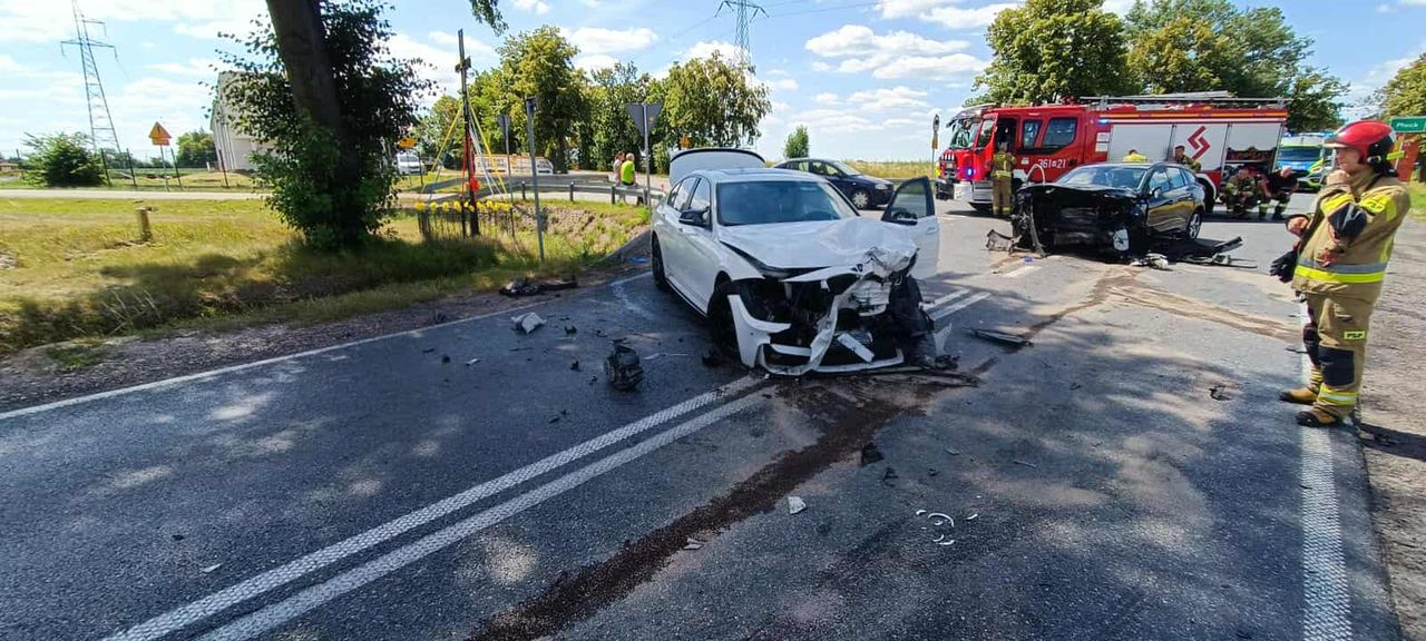 Cztery osoby, w tym dwoje dzieci w szpitalu po zderzeniu na DK60!