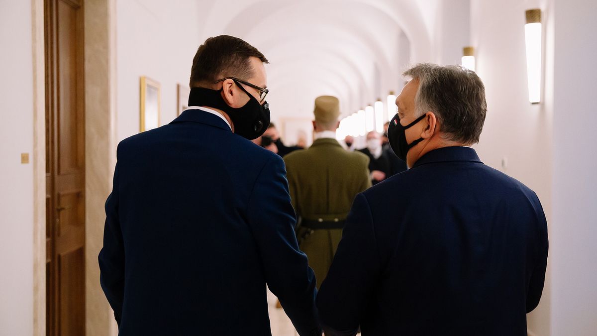 Morawiecki i Orban nie będą zadowoleni. PE podważa ustalenia szczytu RE