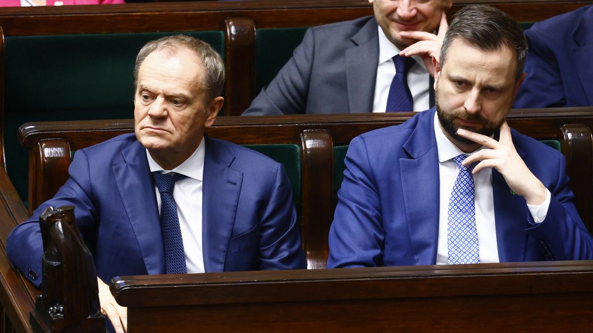 Na zdjęciu przewodniczący PO i premier Donald Tusk oraz lider PSL i wicepremier Władysław Kosiniak-Kamysz