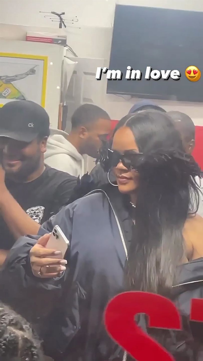 Rihanna przyłapana pierwszy raz po porodzie
