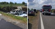 Kolizja na S7 pod Kmiecinem. Zderzyły się cztery auta, jedno spłonęło