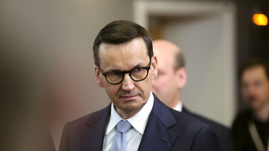 Poland's Prime Minister Mateusz Morawiecki leaves after an EU summit at the European Council building in Brussels, Belgium, 24 March 2023. EU leaders met for a two-day summit to discuss the latest developments in relation to 'Russia's war of aggression against Ukraine' and continued EU support for Ukraine and its people. The leaders were also debating on competitiveness, single market and the economy, energy, external relations among other topics, including migration. EPA/Olivier Matthys / POOL Dostawca: PAP/EPA.