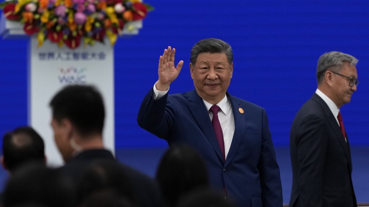 SHANGHAI, CHINA - JULY 17: Chinese President Xi Jinping waves as he arrives at the opening ceremony for the World AI Conference on July 17, 2026 in Shanghai, China. (Photo by Ng Han Guan-Pool/Getty Images)