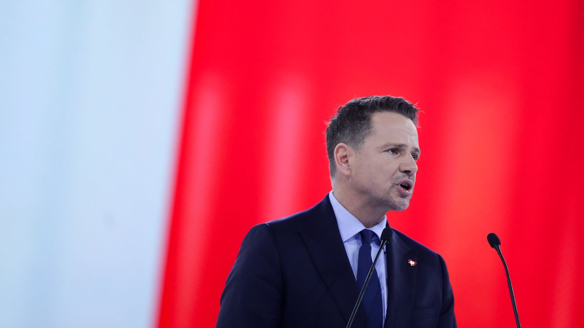 In Gliwice, Poland, on December 7, 2024, Polish presidential candidate and mayor of Warsaw, Rafal Trzaskowski, attends the Civic Coalition Convention at PreZero Arena Gliwice. The convention of the ruling Civic Coalition takes place at PreZero Arena Gliwice. During the event, candidate Rafal Trzaskowski presents his plans for the presidency. His main opponent in the election is the candidate supported by the opposition PiS, Karol Nawrocki. (Photo by Klaudia Radecka/NurPhoto via Getty Images)