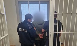Specjalnie blokował numer alarmowy 112. Trafił za kratki