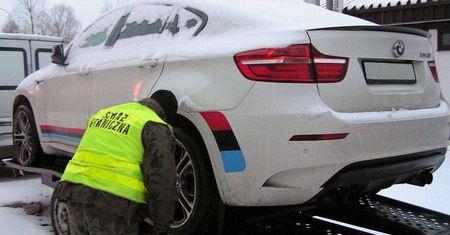 Strażnicy graniczni odzyskali skradzione BMW o wartości 470 tys. zł
