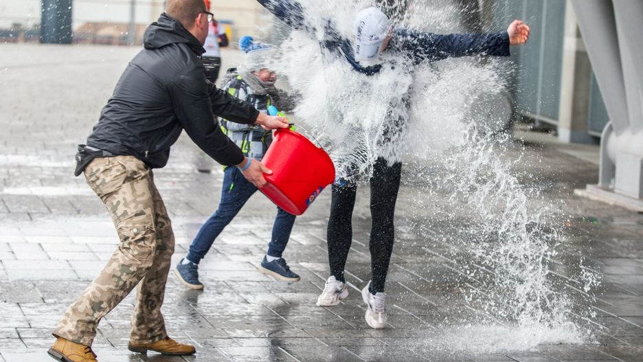 Mandat za oblewanie wodą w Lany Poniedziałek