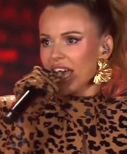 Cętki, wycięte body, dekolt i kozaki do uda. Doda wyglądała drapieżnie