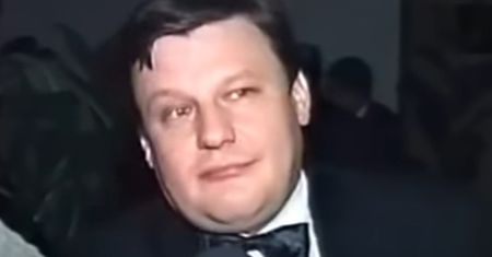 Pan Krzysztof życzył sobie "dużo pieniędzy i dużo wódki". Po latach ŻAŁUJE tych słów. "Alkohol zniszczył pół mojej rodziny"
