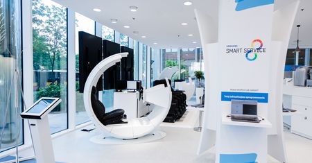 Naprawa w godzinę albo zwrot kasy. Tak Samsung serwisuje smartfony i tablety