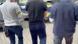 "Wciągnęli go do auta, pobili i wywieźli do lasu. Policyjna obława zakończyła się trzema zatrzymaniami".