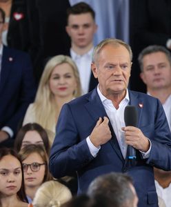 Pomysł Tuska na językach. "Sięga po jeszcze twardsze rozwiązania"