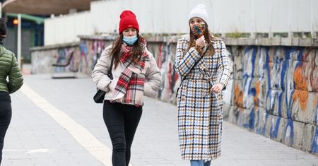 Koronawirus w Polsce. Koniec z maseczkami w połowie maja? Oto warunek
