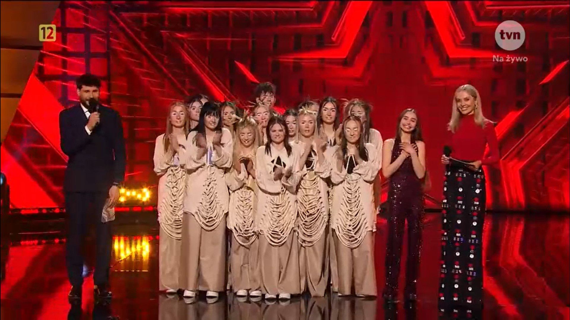 Kadr z pierwszego półfinału 15. edycji "Mam talent"