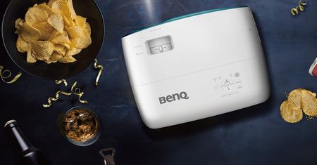 Niedrogi projektor 4K HDR do domu - BenQ TK800M