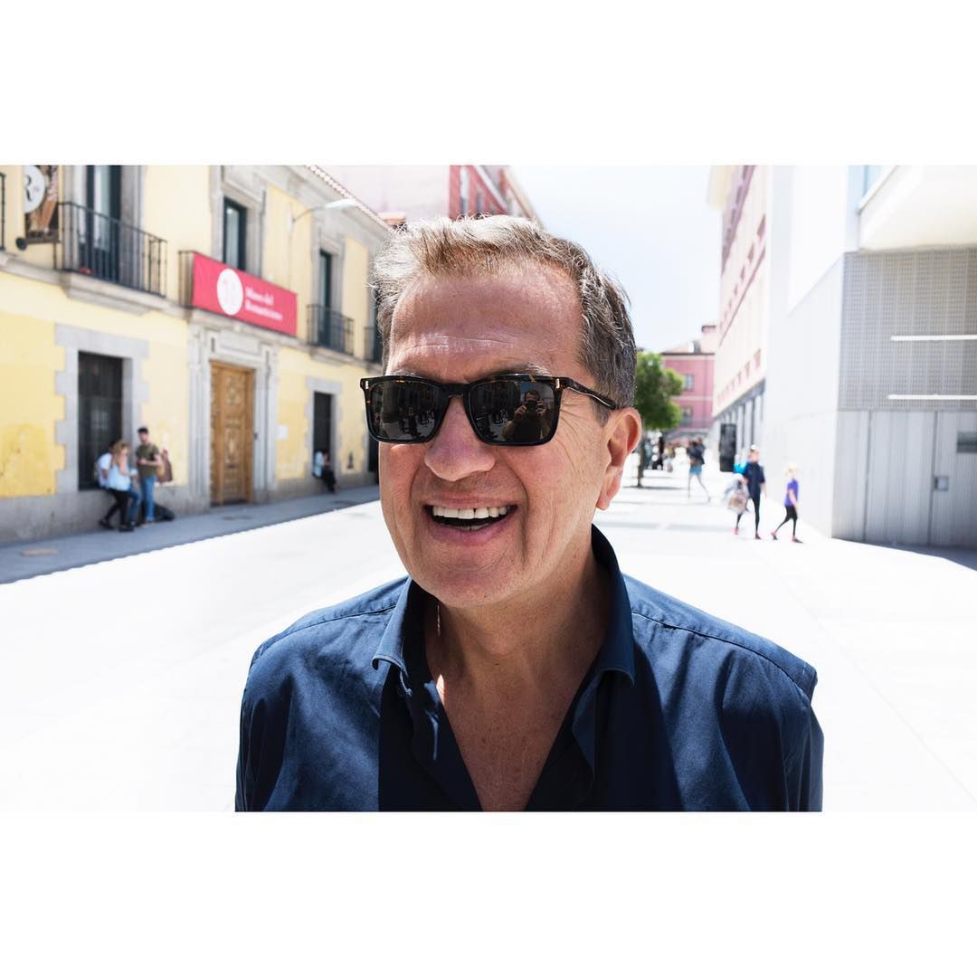 Poznajcie życie Mario Testino - jednego z najlepszych fotografów mody 1