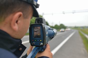 Więcej policji na drogach. Zaczyna się długi weekend