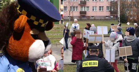 Nowa kampania Straży Miejskiej! "Trawniki dla dzieci - kupy do śmieci"
