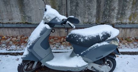 5 rzeczy, które pozwolą na jazdę na motocyklu i skuterze w grudniu