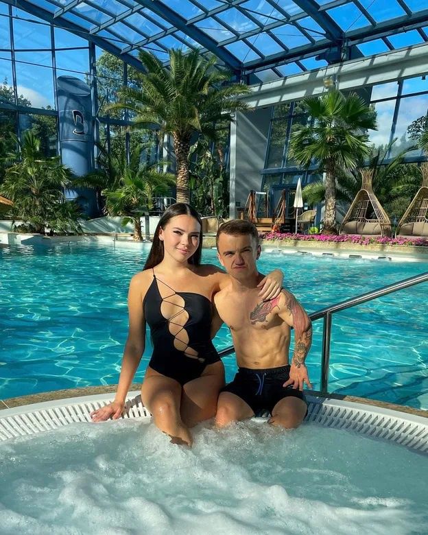 Paulina Kozłowska wyjaśnia, co ją POCIĄGAŁO w Mini Majku. "Givenchy, Moncler i te sprawy..." (WIDEO)