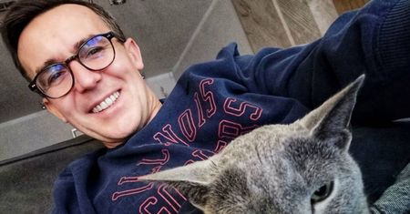 Tak mieszka Maciej Kurzajewski. Spójrzcie, co ustawił sobie w domu