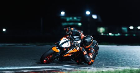 KTM ulepsza Bestię. Debiutuje 1290 Super Duke R Evo