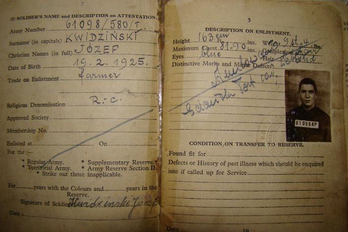 Legitymacja wojskowa z PSZ na Zachodzie