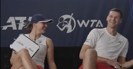 Co za wpadka Huberta Hurkacza! Rozbawił Igę Świątek do łez