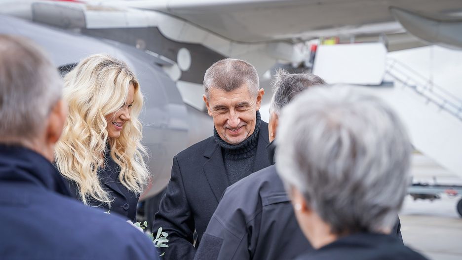 Spór o Turów. Premier Czech Andrej Babisz z małżonką goszczą z wizytą na Węgrzech 
