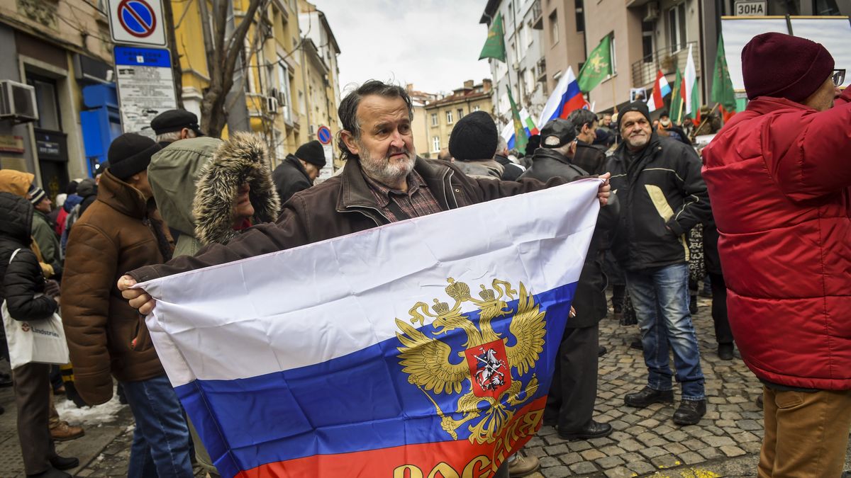 Man holds Russian flag  in front of European commission  building during protest against ban of Russian TV channels on 07 February, 2023 in Sofia, Bulgaria.
In accordance with EU regulations,  NTV/ NTV Mir, Rossiya 1, Ren TV and Perviy Kanal can no longer be distributed by any means in Bulgaria. The ban on Russian media was imposed on February 1 as part of European Commission sanctions against Russia over a propaganda campaign accompanying Vladimir Putin's military invasion of Ukraine. (Photo by Georgi Paleykov/NurPhoto via Getty Images)