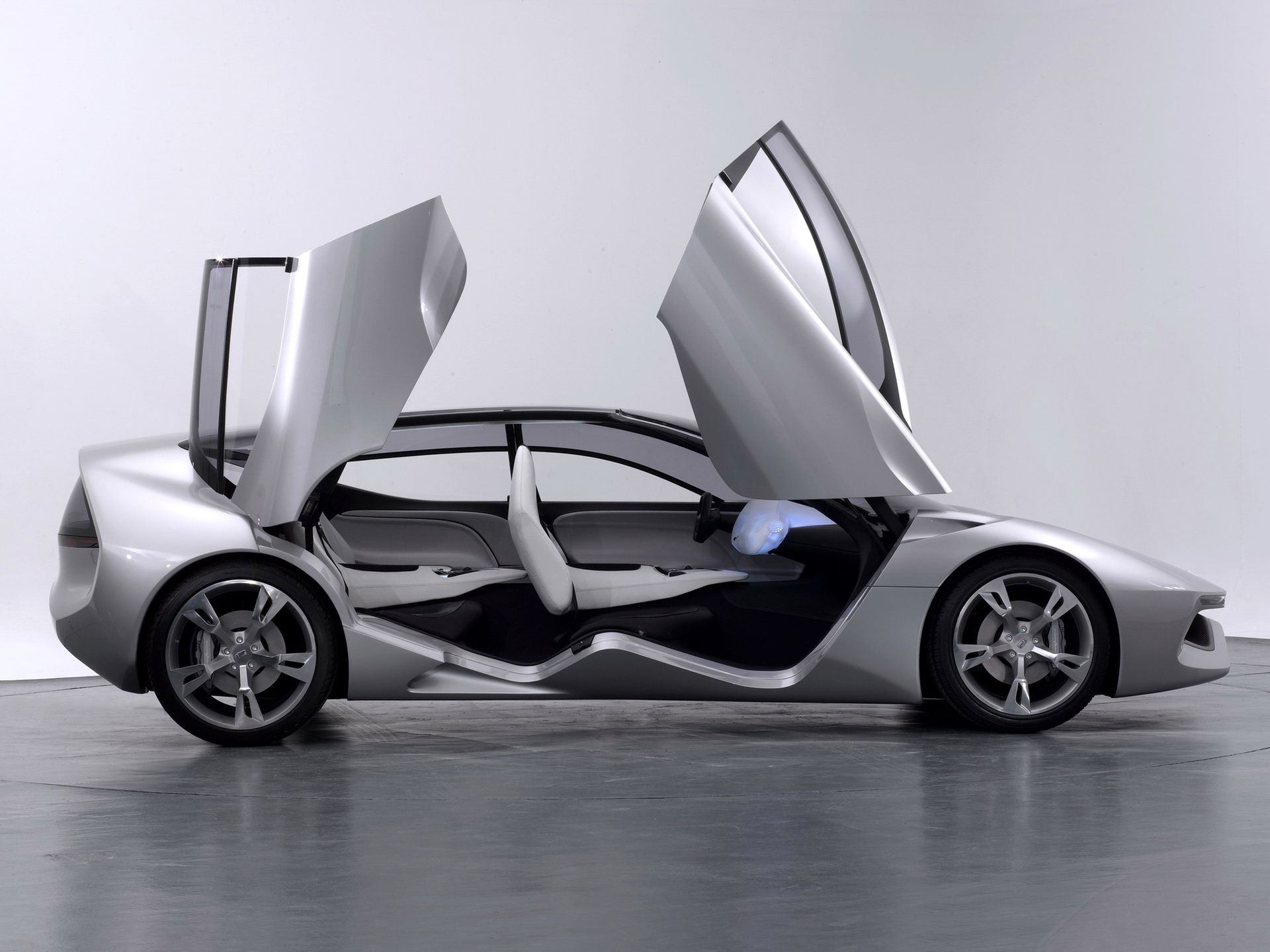 [h2]Pininfarina Sintesi[/h2]