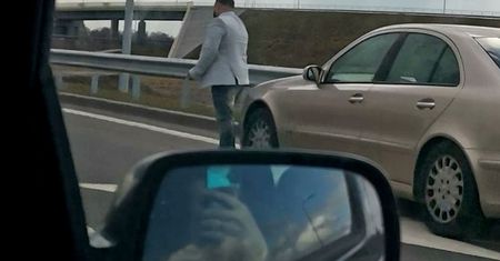 Warszawa. Uważajcie na tego człowieka. Grasuje m.in. na S8