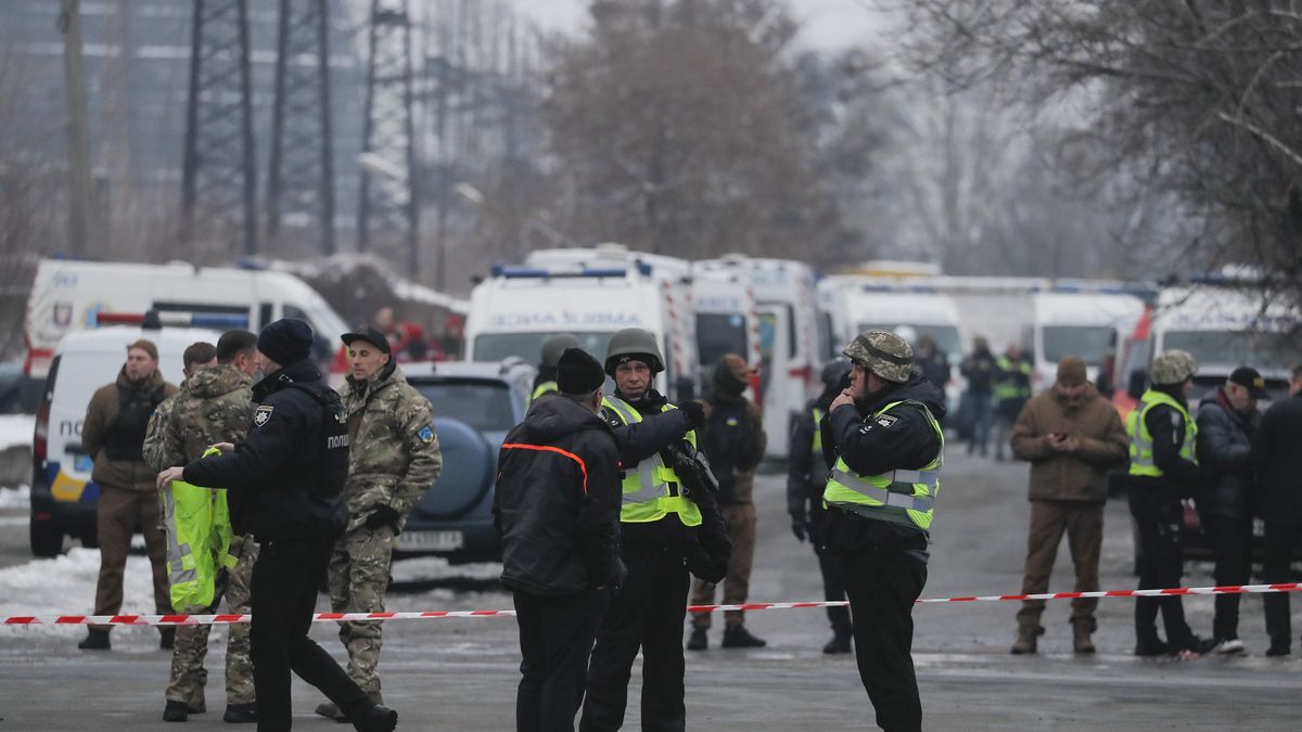 Kijów. Skutki ataków rakietowych Rosji na Ukrainę
