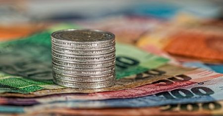 Zatory płatnicze wcale nie zniknęły. Nadzór nakłada kary na znane firmy